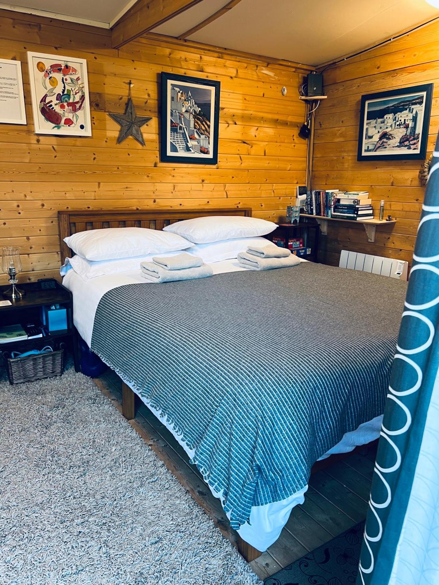 The Cabin Bradford-On-Avon Room photo